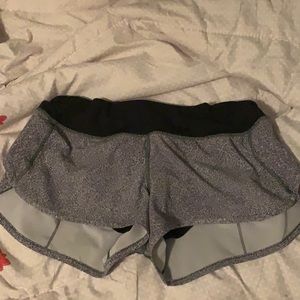 Size 6 lulu shorts